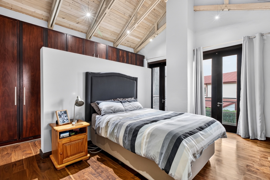5 Bedroom Property for Sale in Southdowns Estate Gauteng