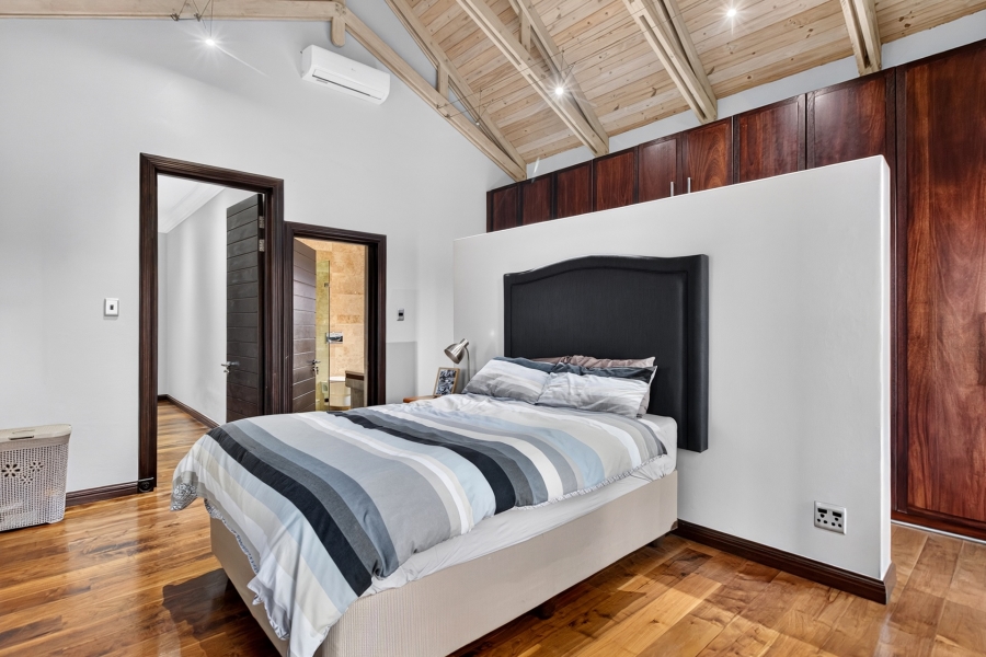 5 Bedroom Property for Sale in Southdowns Estate Gauteng
