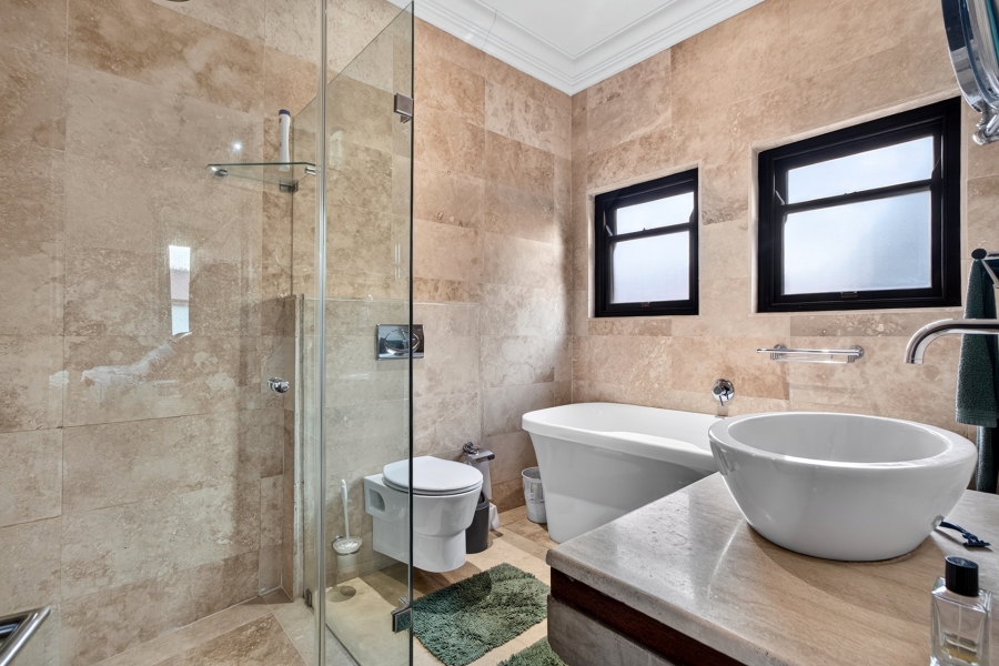 5 Bedroom Property for Sale in Southdowns Estate Gauteng