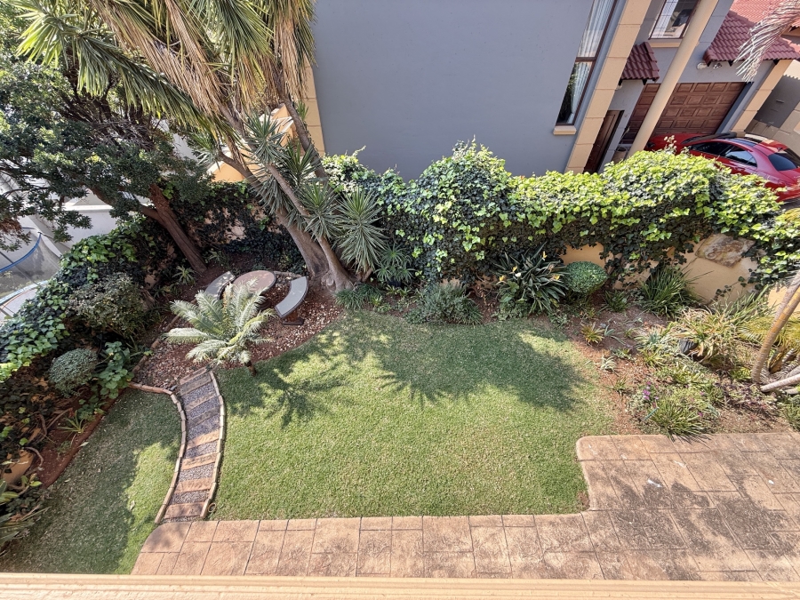 3 Bedroom Property for Sale in The Wilds Gauteng