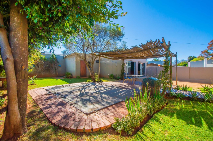 2 Bedroom Property for Sale in Krugersdorp North Gauteng