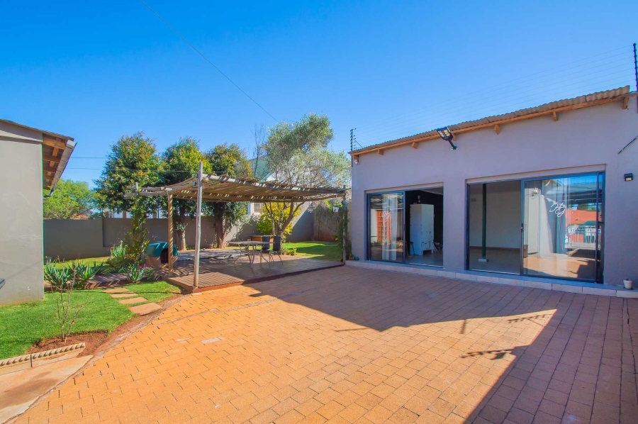 2 Bedroom Property for Sale in Krugersdorp North Gauteng