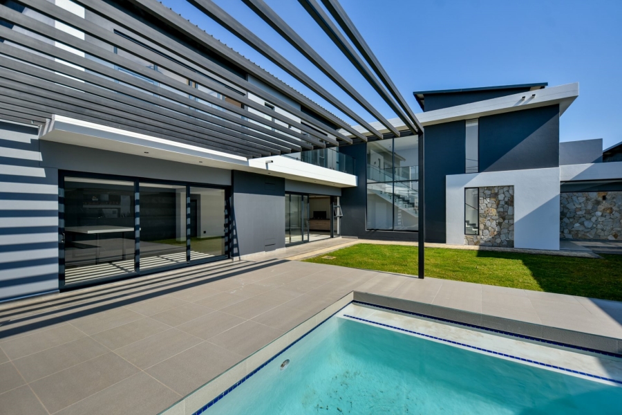 5 Bedroom Property for Sale in Midstream Heights Gauteng