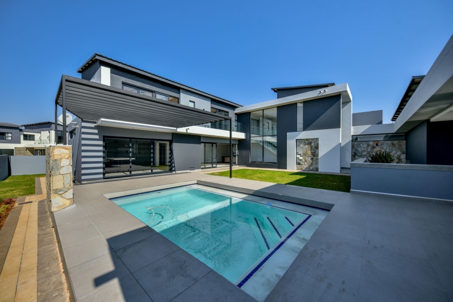 5 Bedroom Property for Sale in Midstream Heights Gauteng