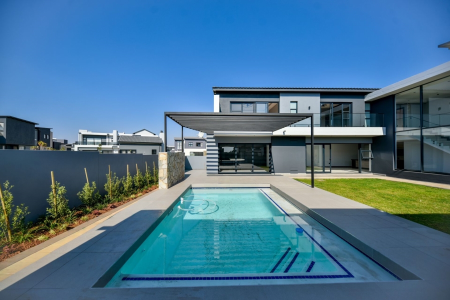 5 Bedroom Property for Sale in Midstream Heights Gauteng