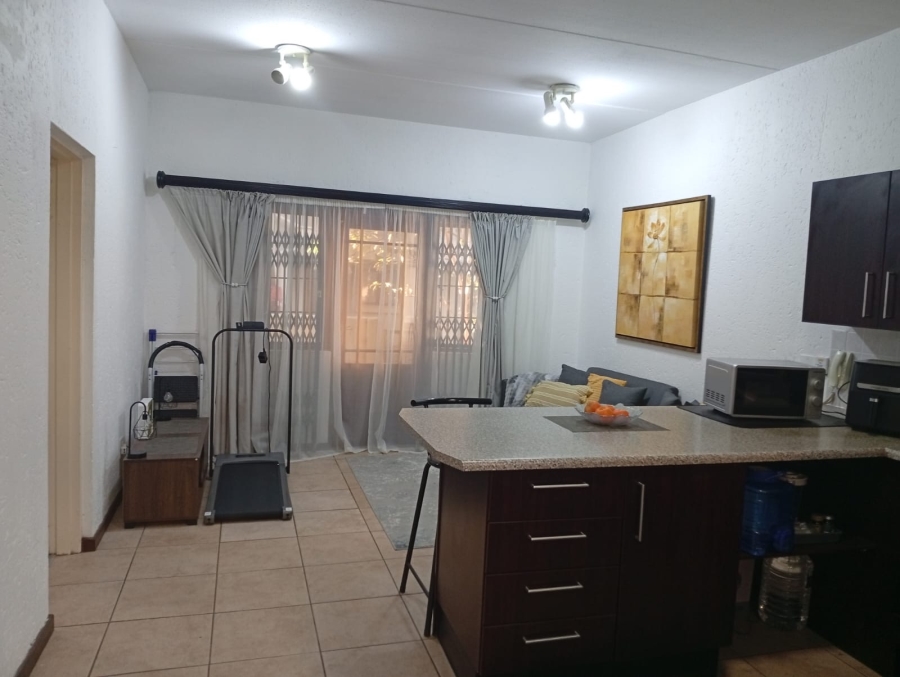To Let 1 Bedroom Property for Rent in Paulshof Gauteng