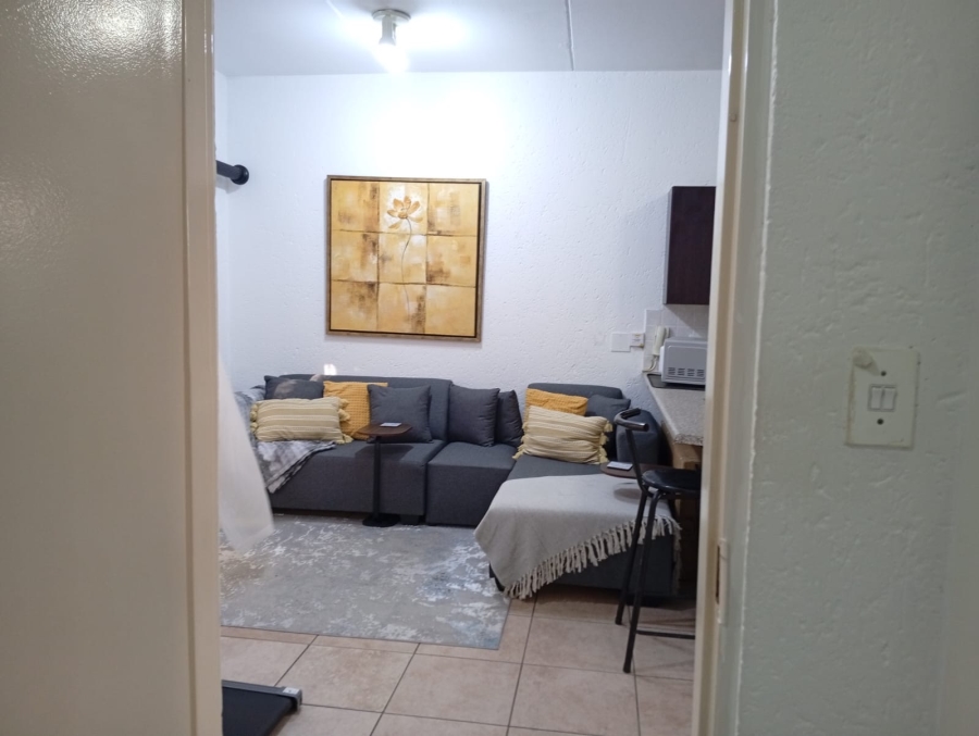 To Let 1 Bedroom Property for Rent in Paulshof Gauteng