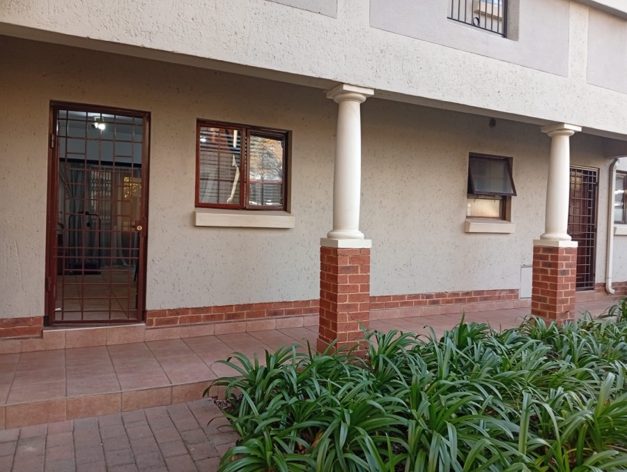 To Let 1 Bedroom Property for Rent in Paulshof Gauteng