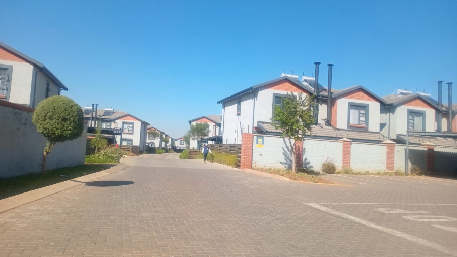 To Let 3 Bedroom Property for Rent in Terenure Gauteng