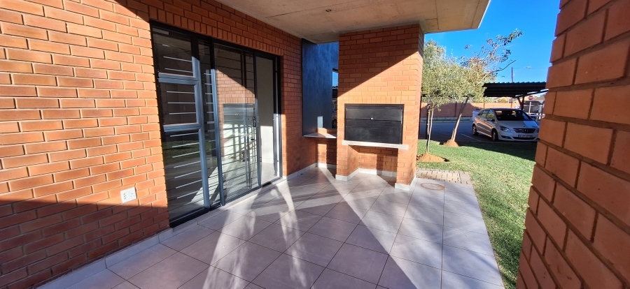To Let 2 Bedroom Property for Rent in Rietvalleirand Gauteng