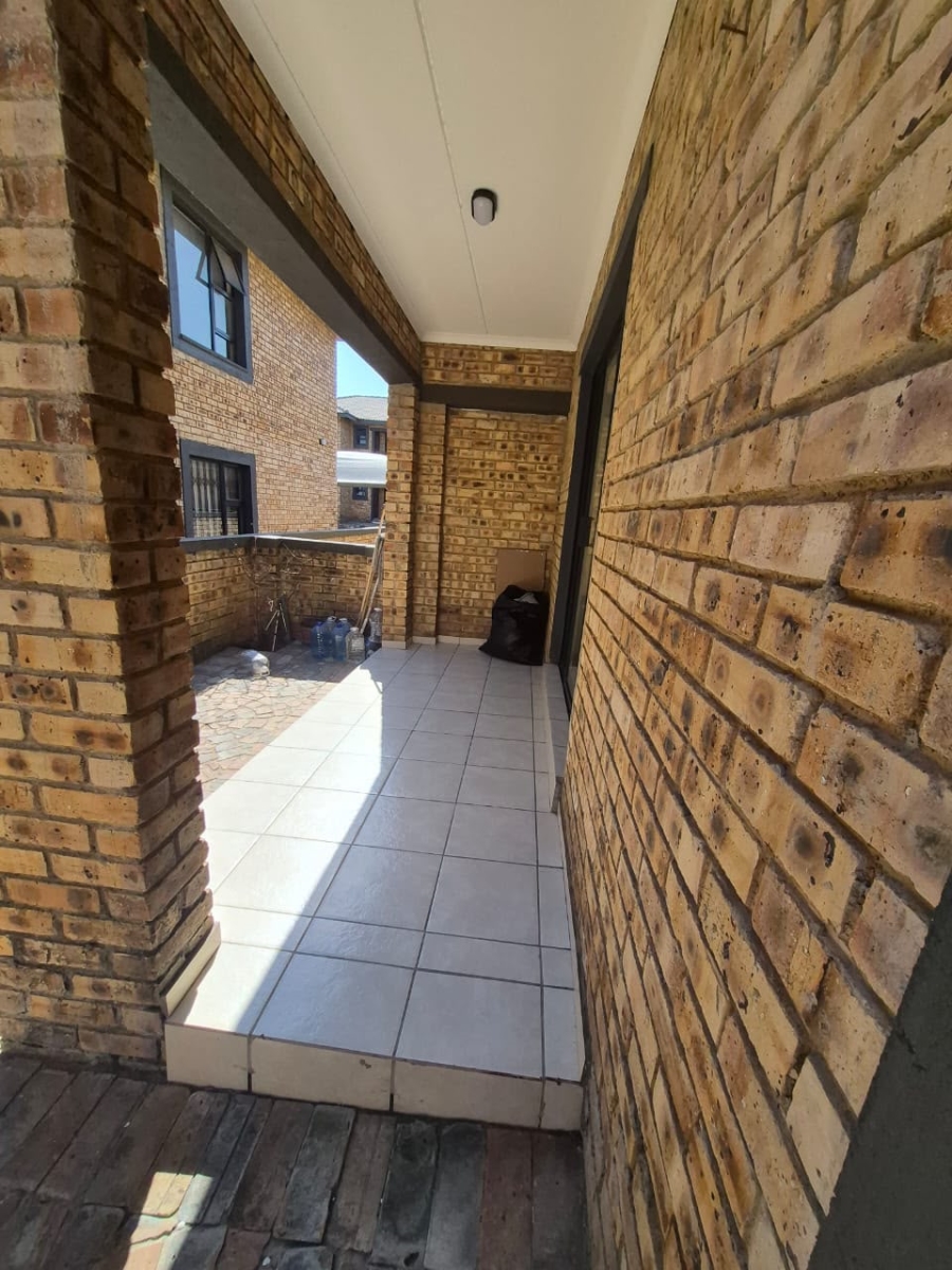 To Let 2 Bedroom Property for Rent in Rynfield Gauteng