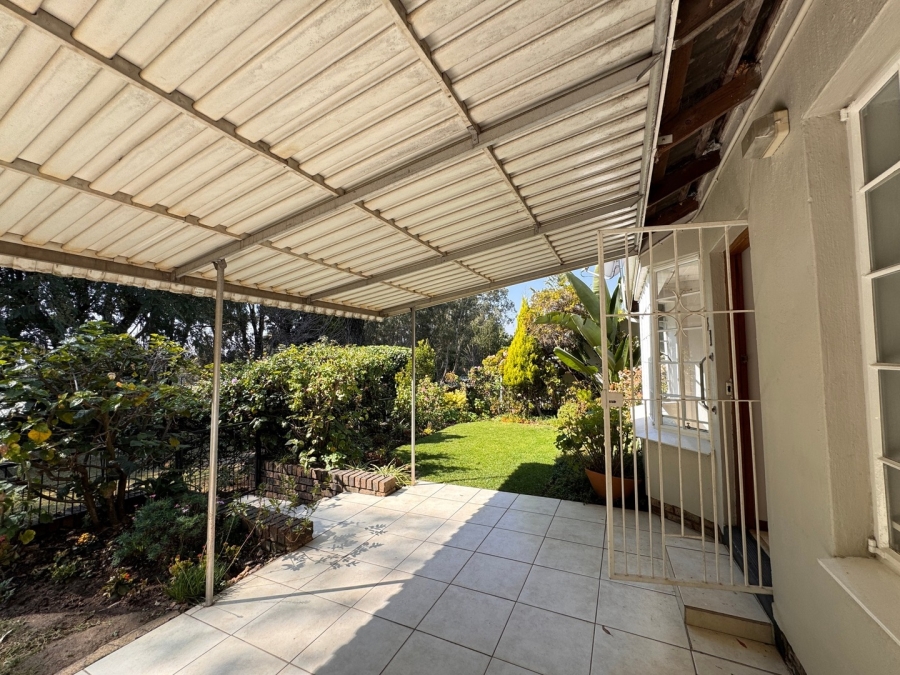 2 Bedroom Property for Sale in Bryanston Gauteng