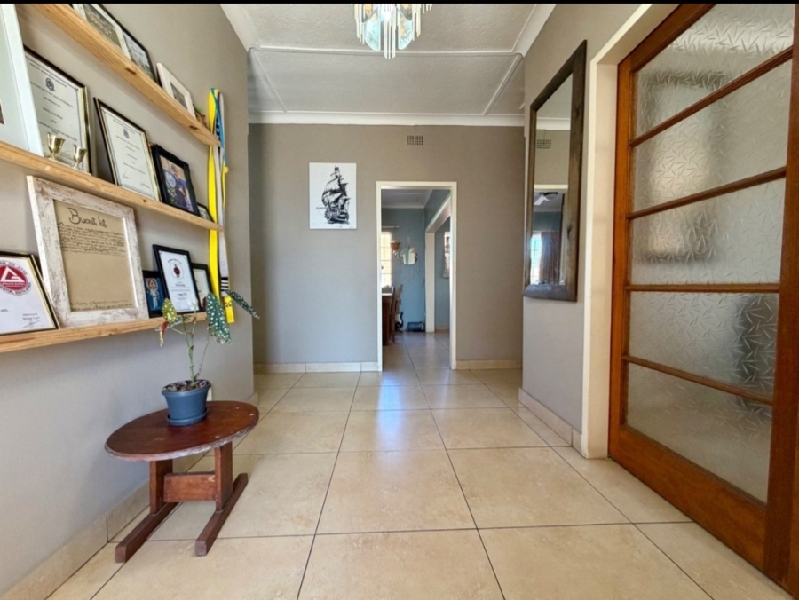 3 Bedroom Property for Sale in Linmeyer Gauteng
