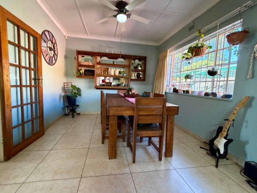 3 Bedroom Property for Sale in Linmeyer Gauteng