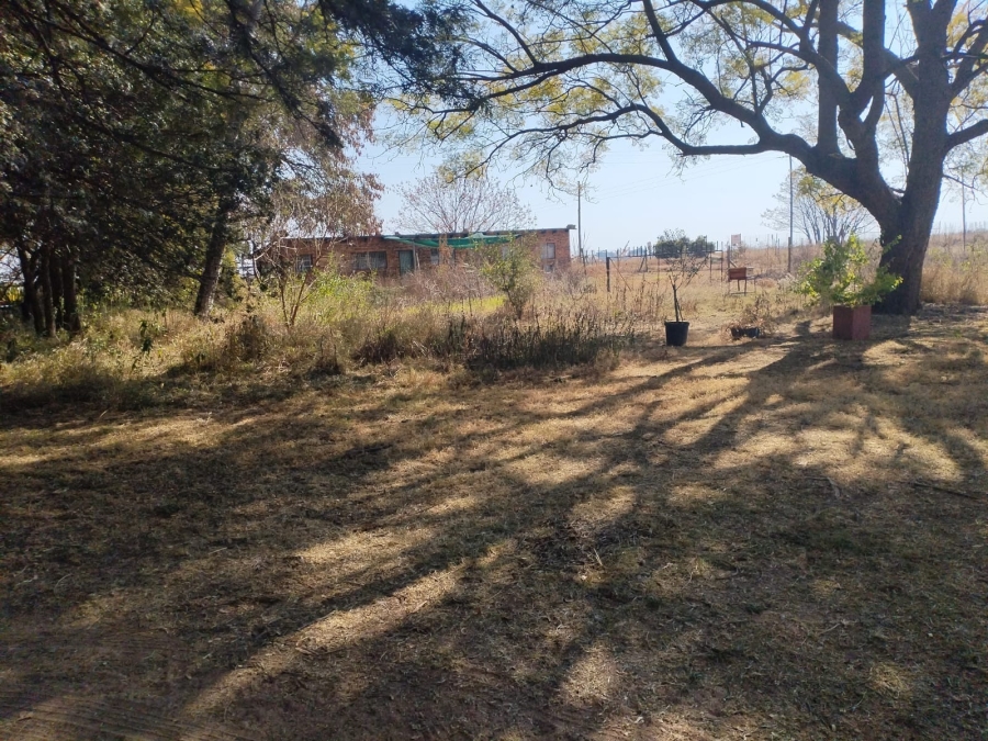 11 Bedroom Property for Sale in Lusthof Gauteng