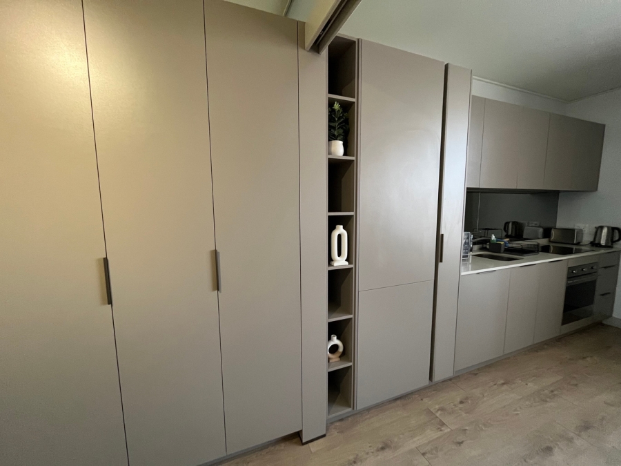 1 Bedroom Property for Sale in Rosebank Gauteng