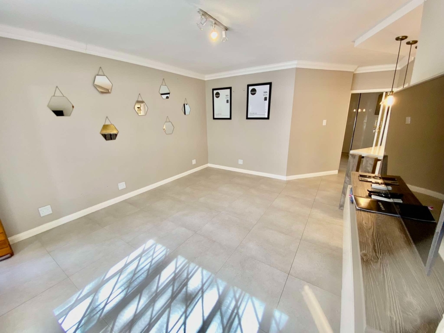 To Let 1 Bedroom Property for Rent in Atholl Gauteng