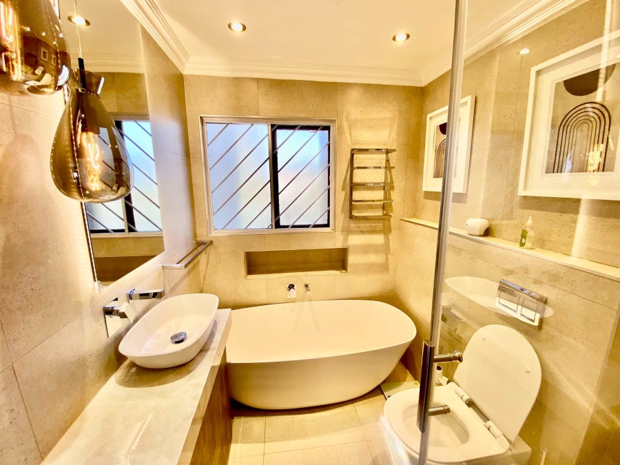 To Let 1 Bedroom Property for Rent in Atholl Gauteng