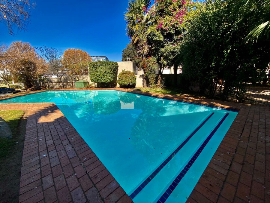 To Let 1 Bedroom Property for Rent in Atholl Gauteng
