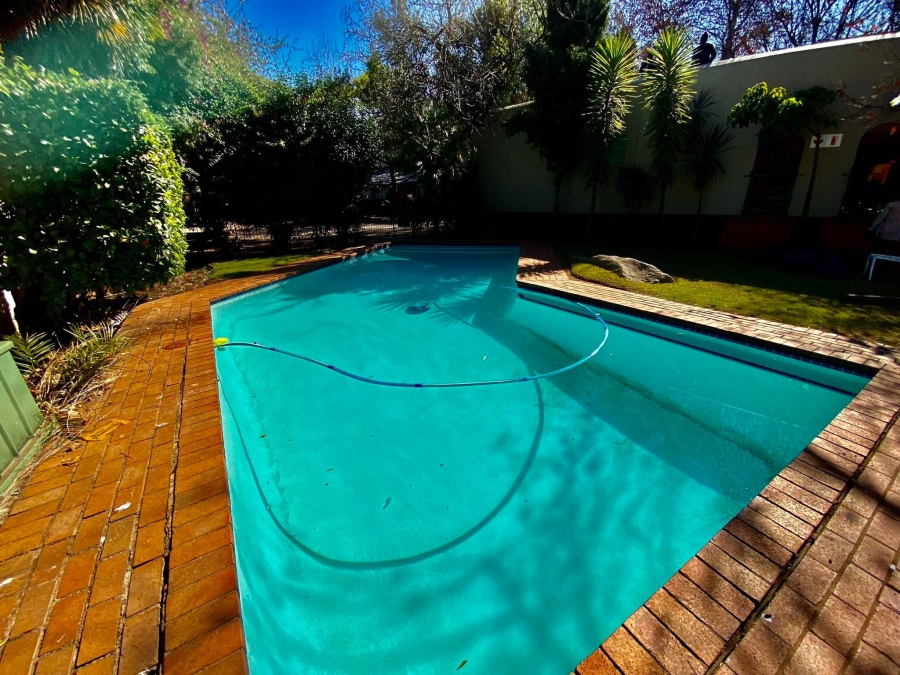 To Let 1 Bedroom Property for Rent in Atholl Gauteng