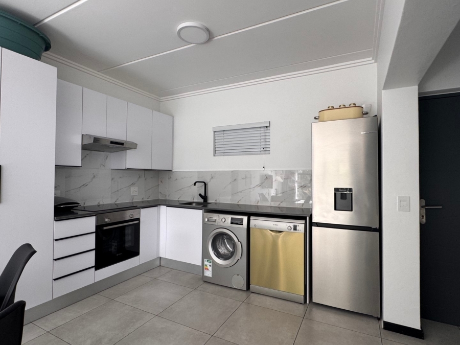 To Let 1 Bedroom Property for Rent in Bryanston Gauteng
