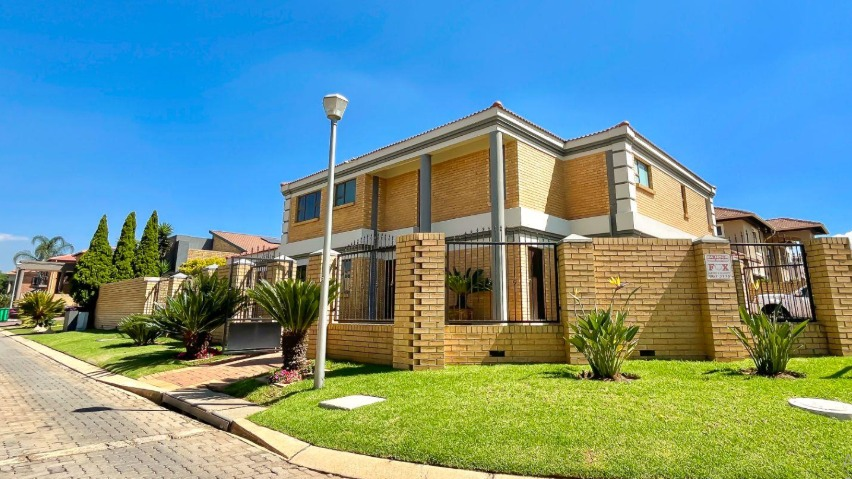 4 Bedroom Property for Sale in Meyersdal Gauteng