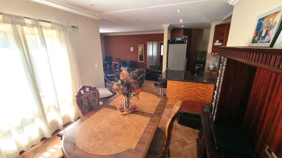 3 Bedroom Property for Sale in Silver Lakes Golf Estate Gauteng