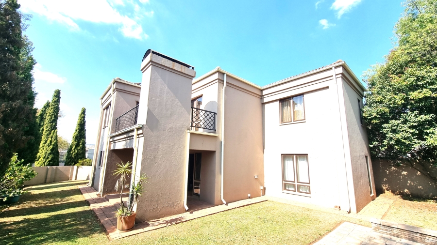 3 Bedroom Property for Sale in Silver Lakes Golf Estate Gauteng
