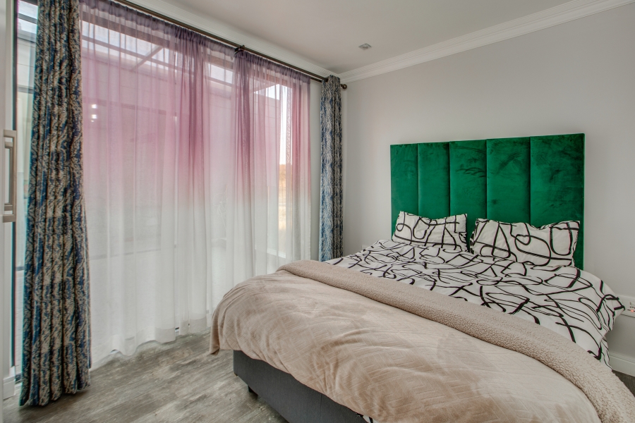5 Bedroom Property for Sale in Cedar Creek Gauteng