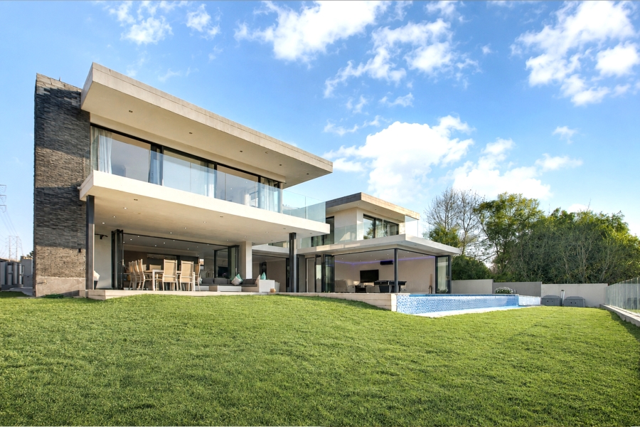 5 Bedroom Property for Sale in Cedar Creek Gauteng