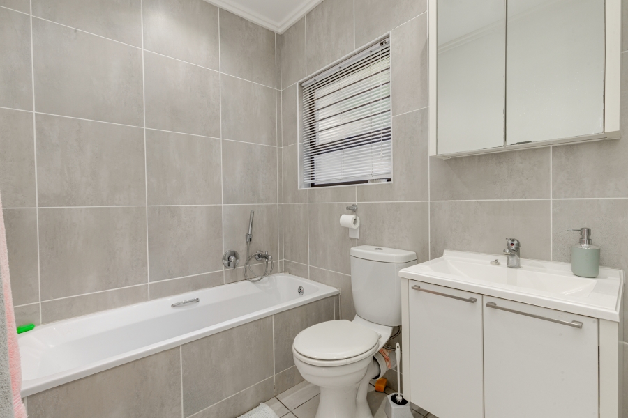 1 Bedroom Property for Sale in Craigavon Gauteng