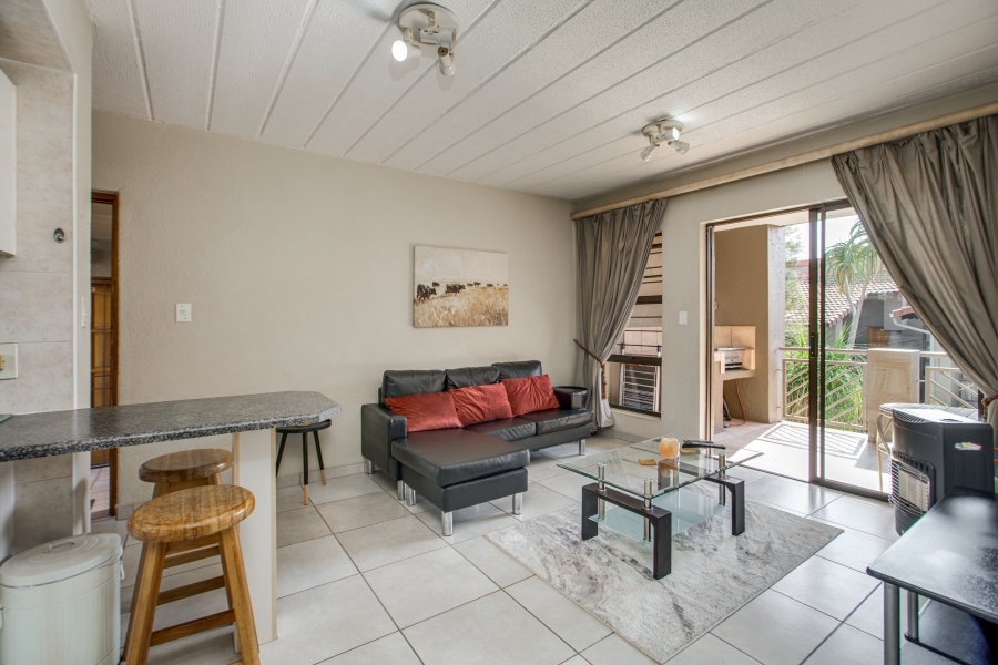 1 Bedroom Property for Sale in Waterford Estates Gauteng