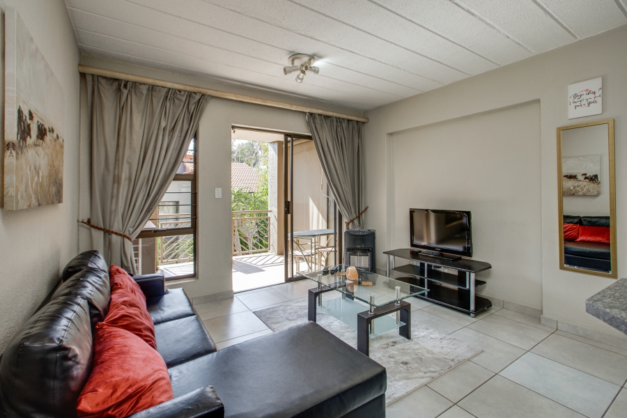 1 Bedroom Property for Sale in Waterford Estates Gauteng