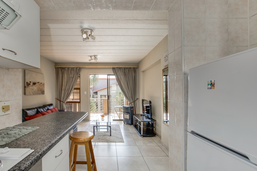 1 Bedroom Property for Sale in Waterford Estates Gauteng