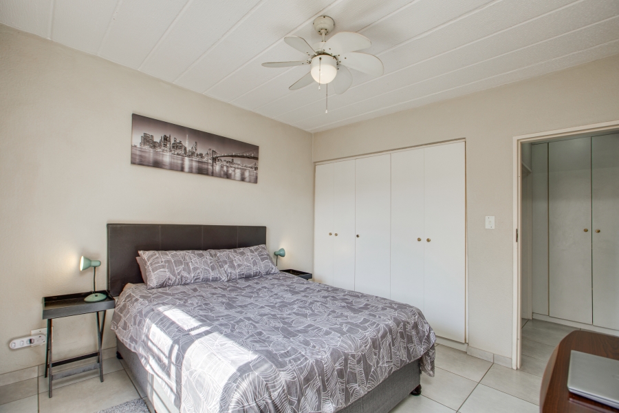 1 Bedroom Property for Sale in Waterford Estates Gauteng