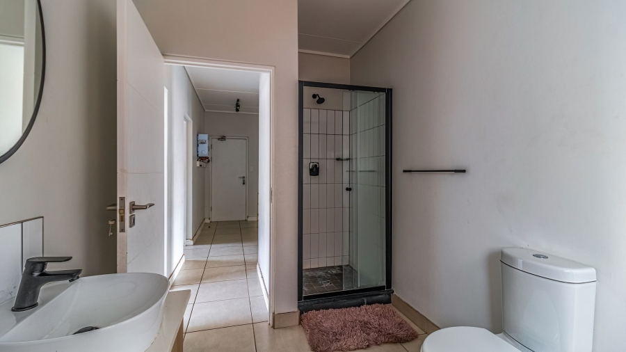 3 Bedroom Property for Sale in Mulbarton Gauteng