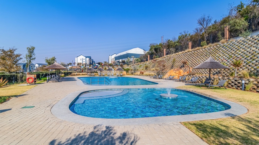 3 Bedroom Property for Sale in Mulbarton Gauteng