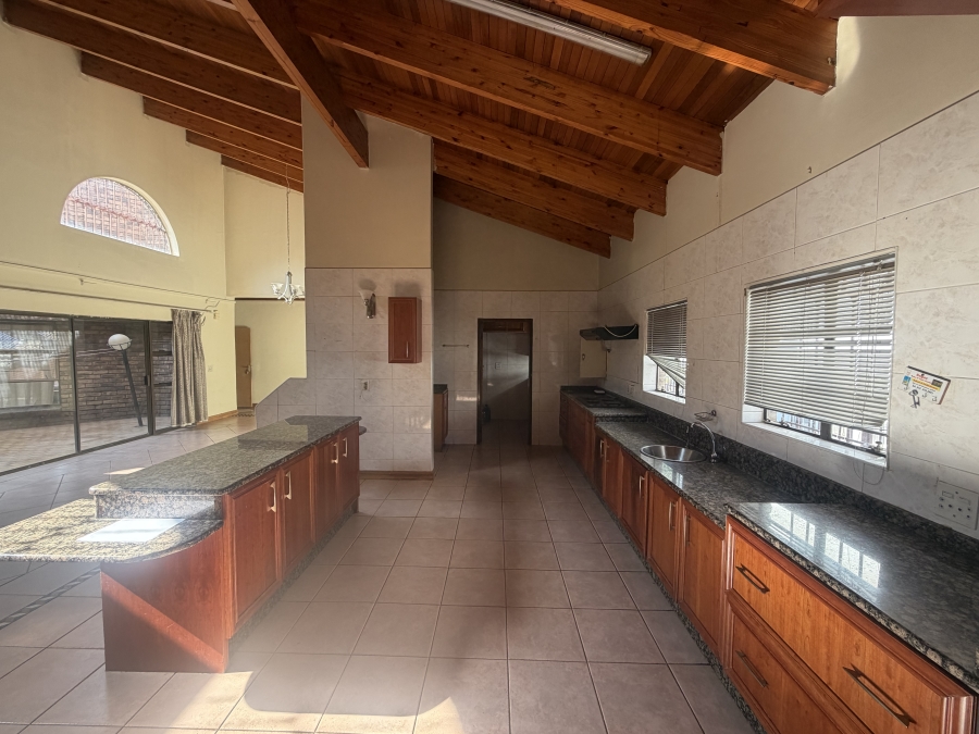 To Let 3 Bedroom Property for Rent in Laudium Gauteng