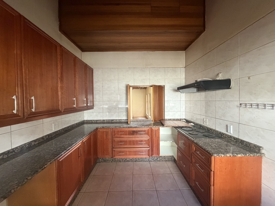 To Let 3 Bedroom Property for Rent in Laudium Gauteng
