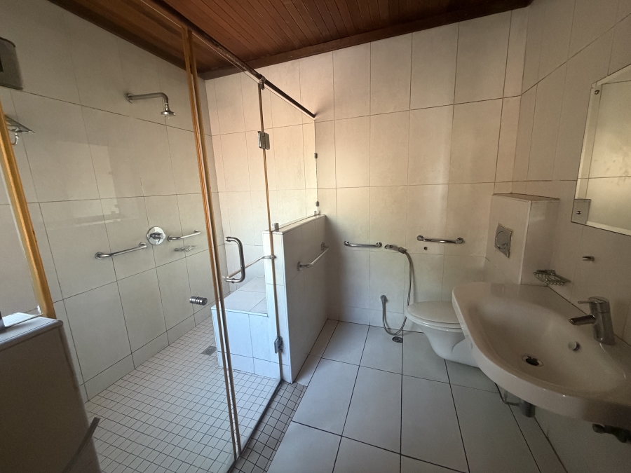 To Let 3 Bedroom Property for Rent in Laudium Gauteng