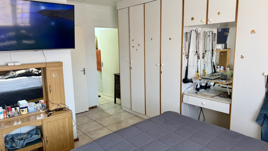3 Bedroom Property for Sale in Die Wilgers Gauteng