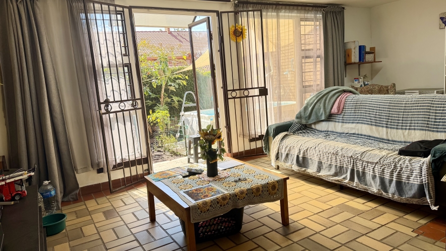 3 Bedroom Property for Sale in Die Wilgers Gauteng