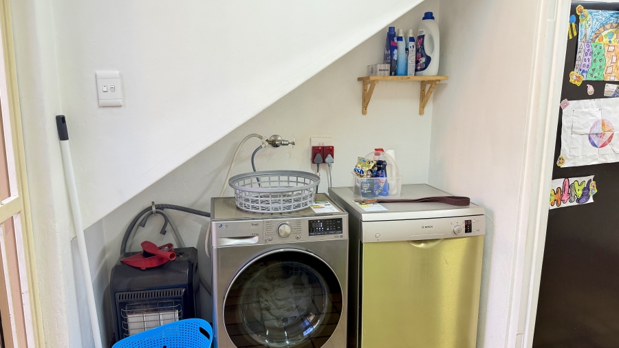 3 Bedroom Property for Sale in Die Wilgers Gauteng