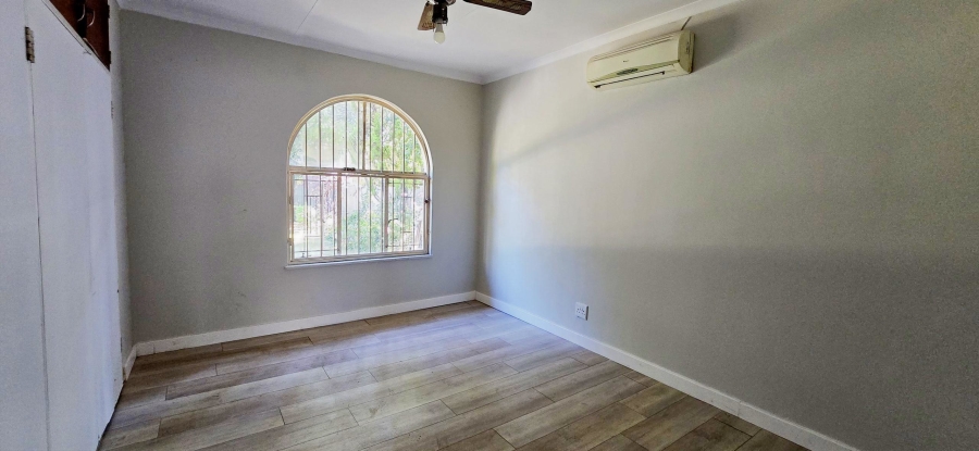 4 Bedroom Property for Sale in Garsfontein Gauteng