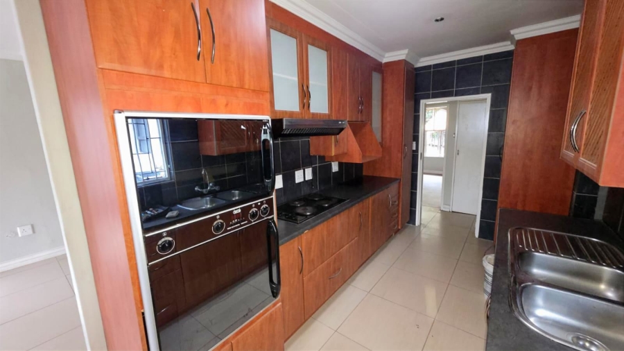 4 Bedroom Property for Sale in Garsfontein Gauteng