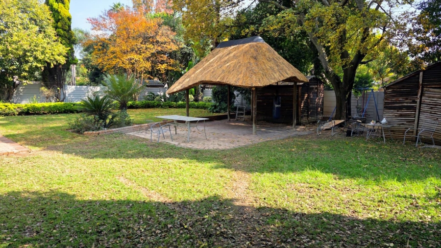 4 Bedroom Property for Sale in Garsfontein Gauteng
