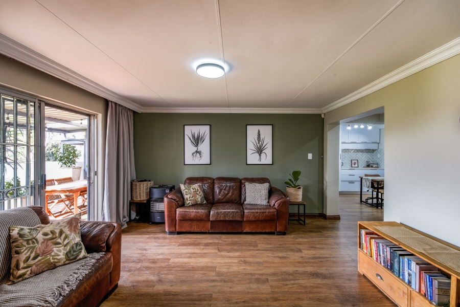 3 Bedroom Property for Sale in Garsfontein Gauteng