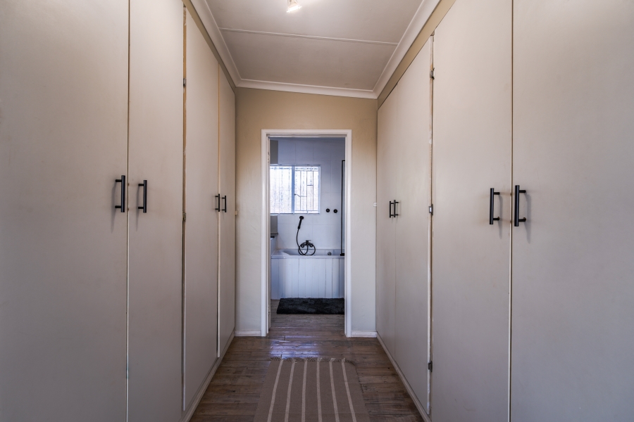 3 Bedroom Property for Sale in Garsfontein Gauteng