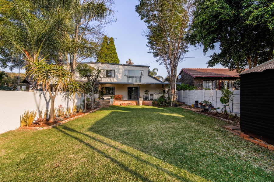 3 Bedroom Property for Sale in Garsfontein Gauteng