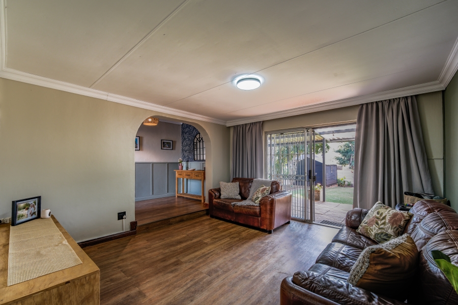 3 Bedroom Property for Sale in Garsfontein Gauteng